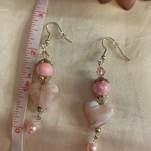 Pink heart dangle earrings NWOT
